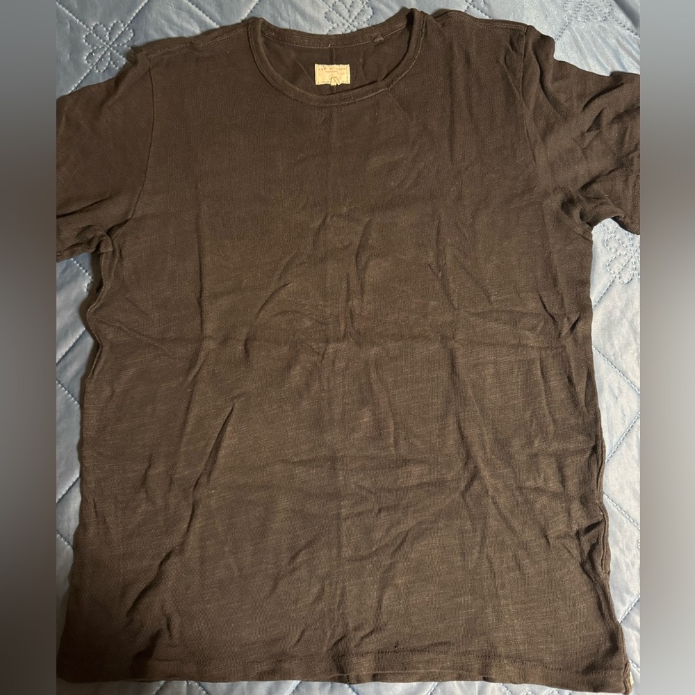 Lightly used Men’s Rag&Bone Black Classic Flame T-shirt size Medium.
